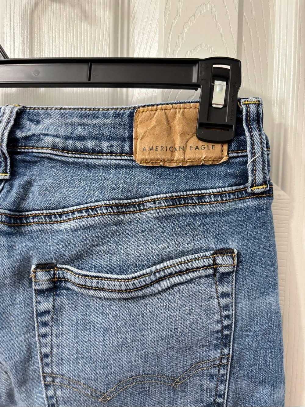 American Eagle Medium Wash Straight Jeans Men’s Size 28x32 - Picture 8 of 8